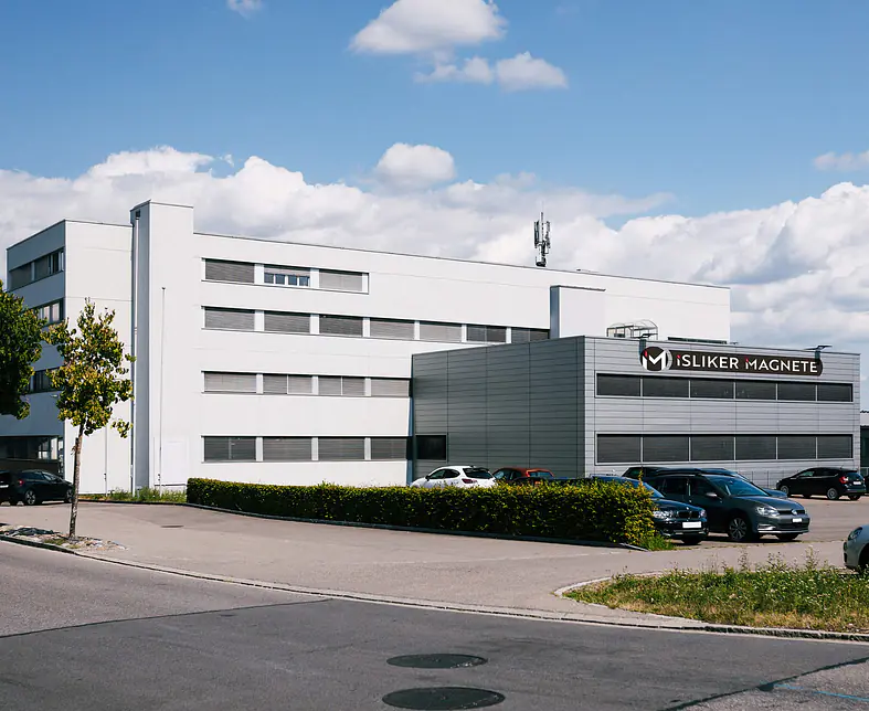 ISLIKER_MAGNETE_Andelfingen_Gebaeude.jpg