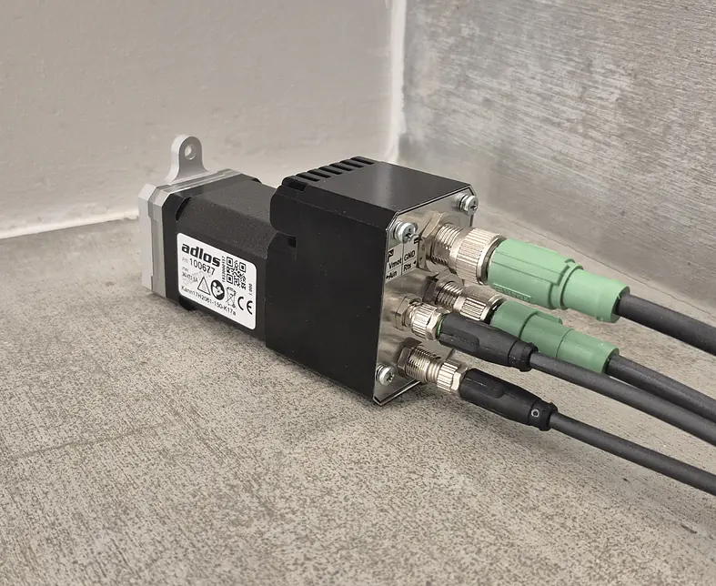 K17i mit Kabel.jpg