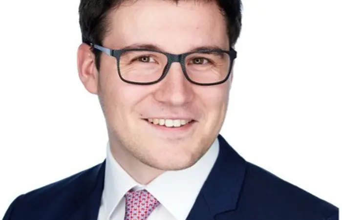 Dr. Daniel Knüttel