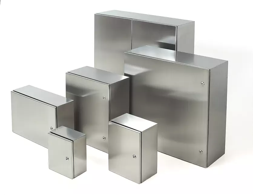 HUGRO_F-VaBox-1-4c-1018_144dpi.png